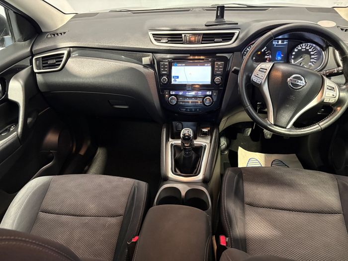 Nissan QASHQAI 2015