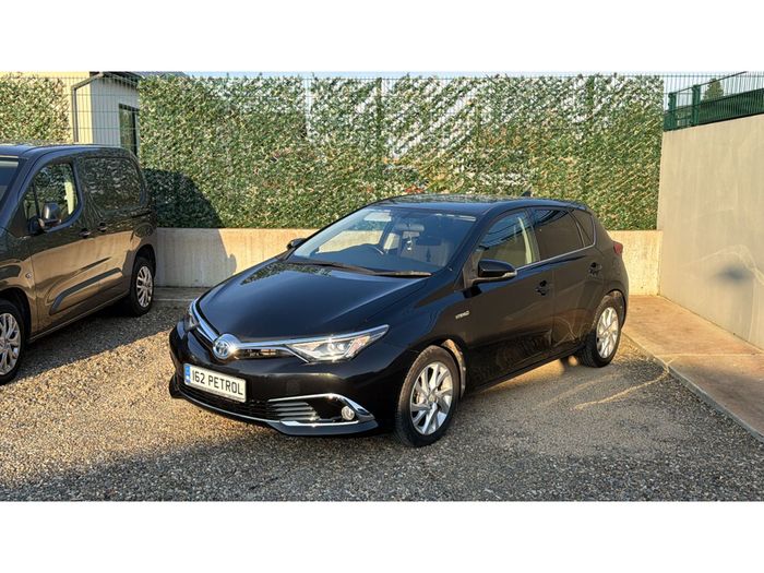 Toyota Auris 2016