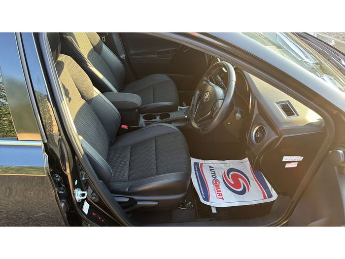 Toyota Auris 2016
