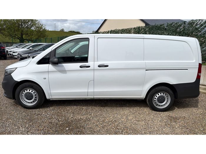 Mercedes-Benz Vito 2023