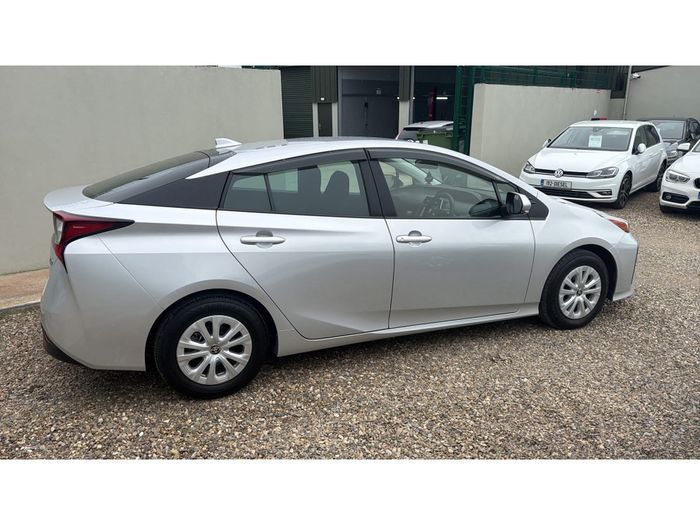 Toyota Prius 2021