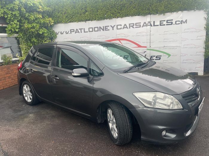 Toyota Auris 2011