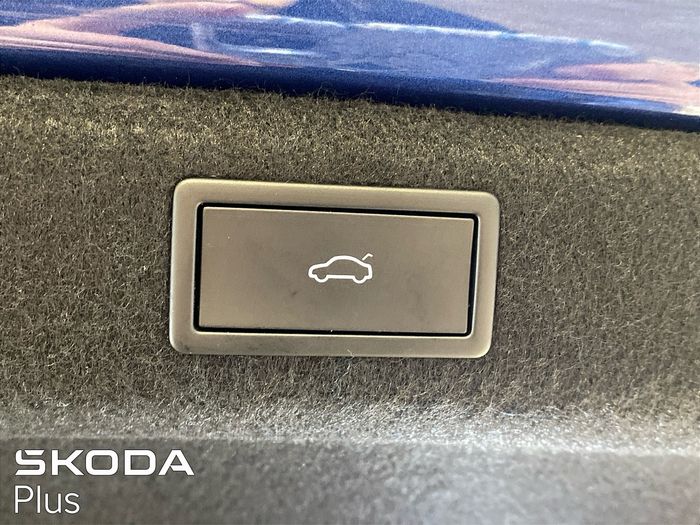 Skoda Superb 2025