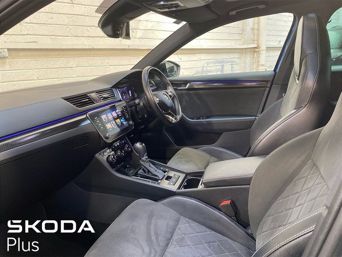 Skoda Superb 2024