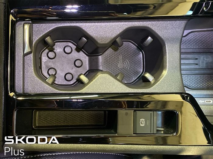 Skoda Superb 2025