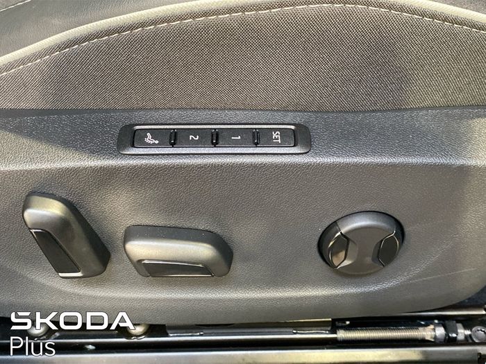 Skoda Enyaq 2025
