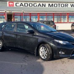 Toyota Auris 2015
