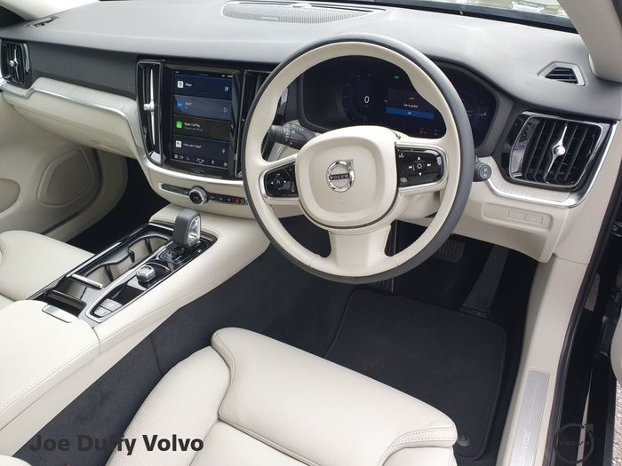 Volvo V60 2026