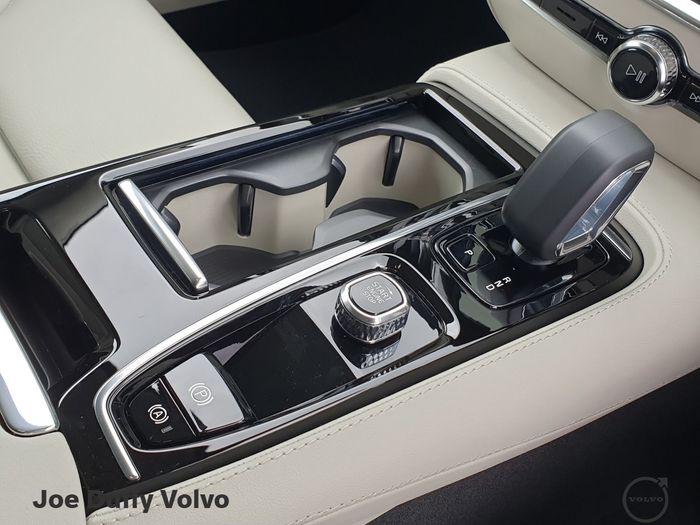 Volvo V60 2026