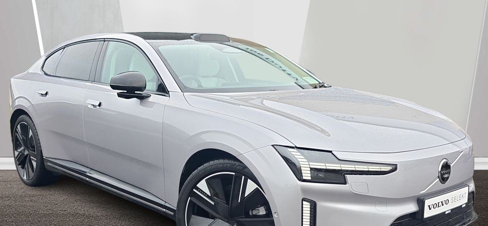 Volvo ES90 2026