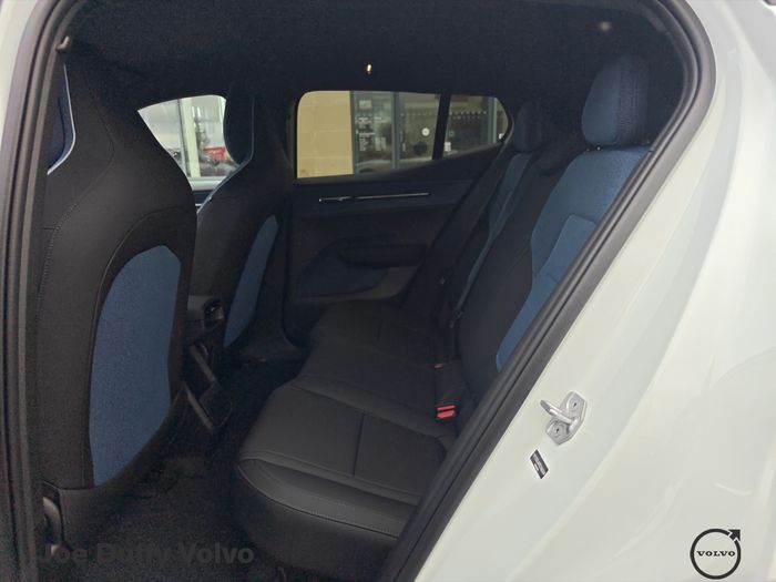 Volvo EX30 2026