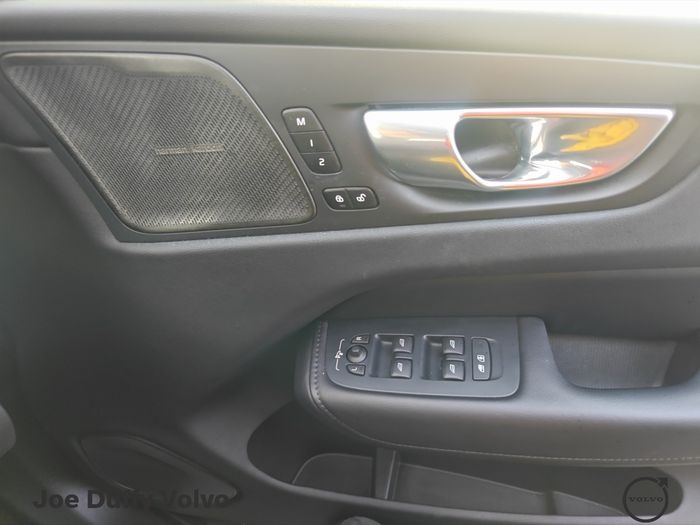 Volvo XC60 2024