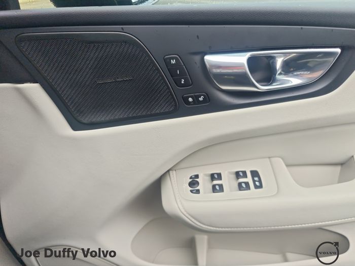 Volvo XC60 2023