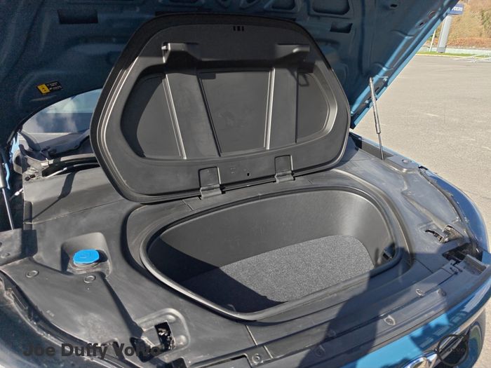 Volvo C40 2024