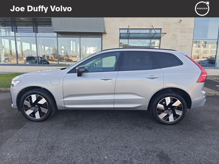 Volvo XC60 2025