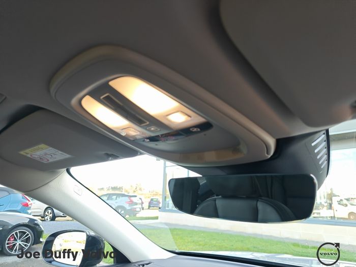 Volvo XC60 2025