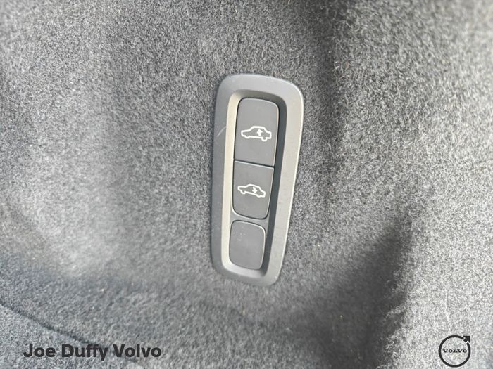 Volvo XC60 2025