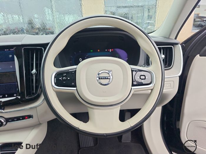 Volvo XC60 2023