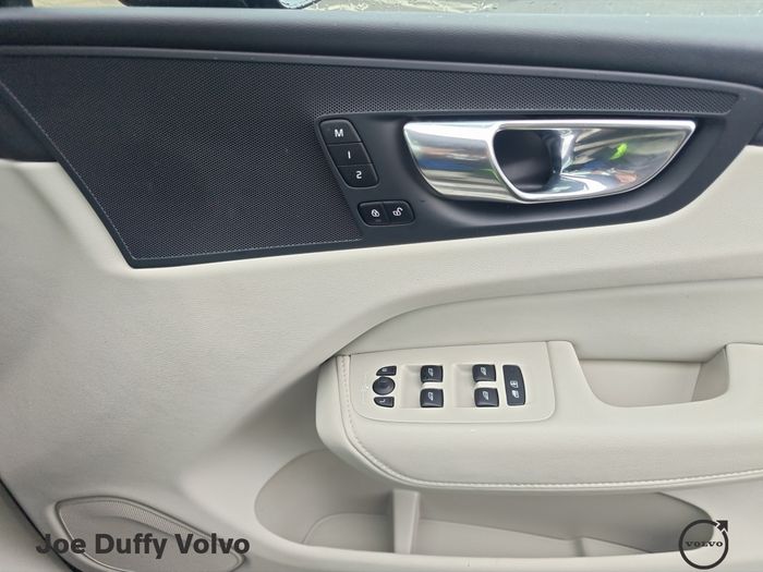 Volvo XC60 2023