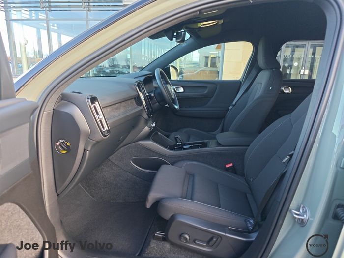 Volvo XC40 2023