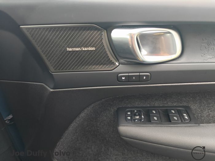 Volvo C40 2022
