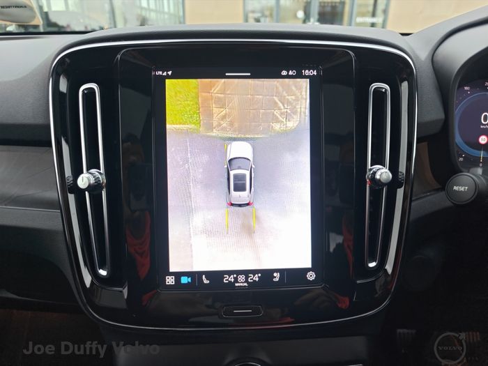Volvo XC40 2023