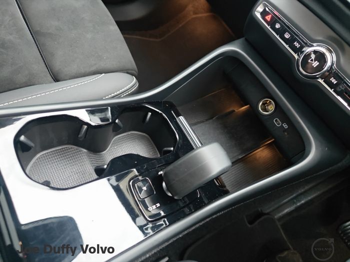 Volvo XC40 2023