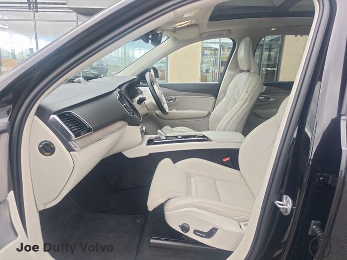Volvo XC90 2023