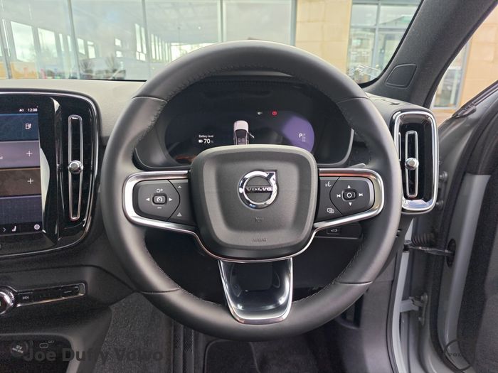 Volvo C40 2024