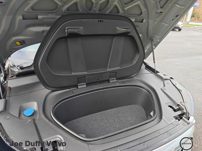 Volvo C40 2024