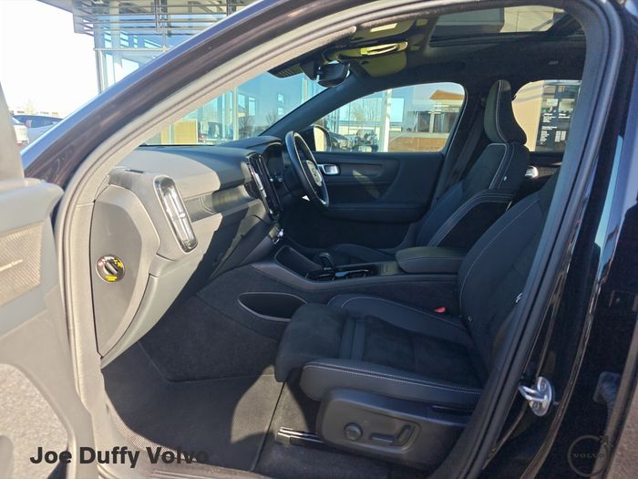 Volvo XC40 2023