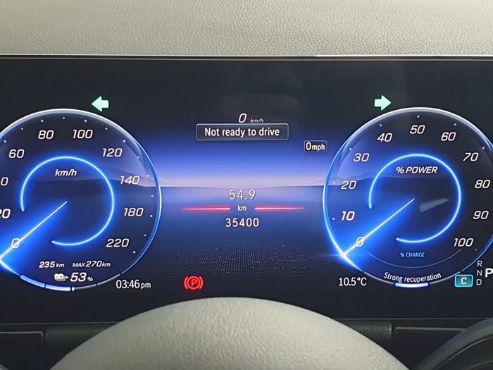 Mercedes-Benz EQA 2024