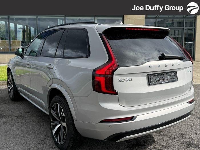 Volvo XC90 2025