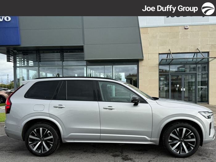 Volvo XC90 2025