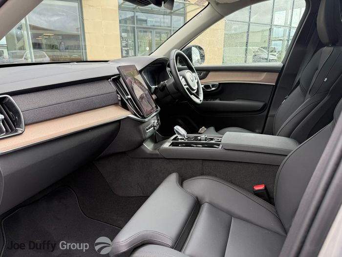 Volvo XC90 2025