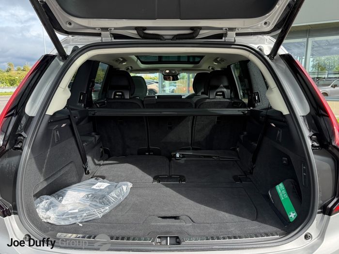 Volvo XC90 2025