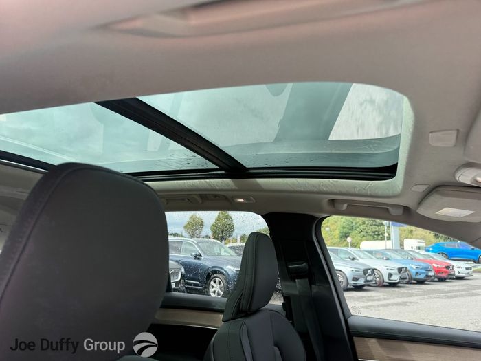 Volvo XC90 2025