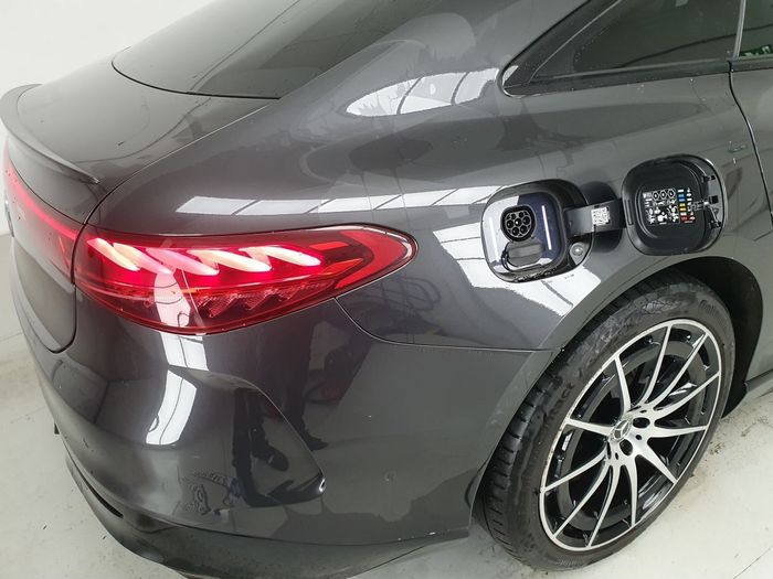 Mercedes-Benz EQS 2023