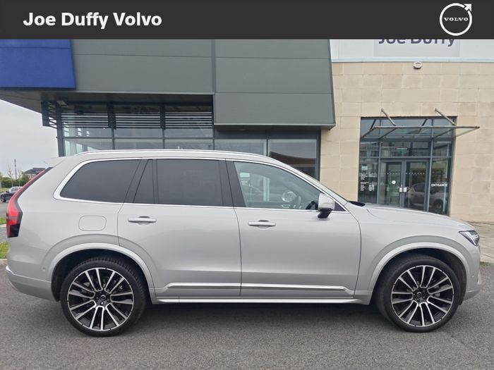 Volvo XC90 2025