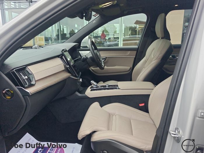 Volvo XC90 2025