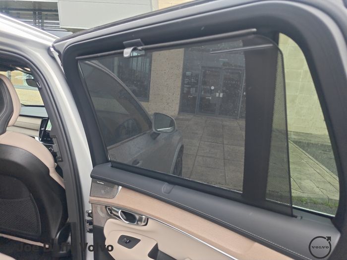 Volvo XC90 2025