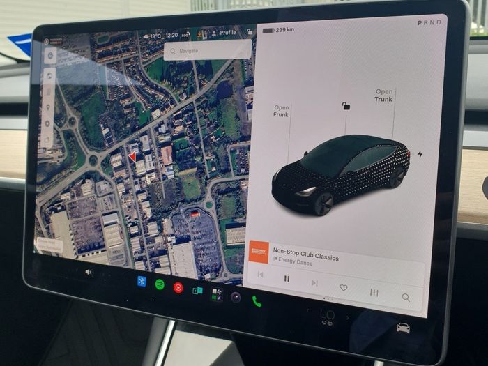 Tesla Model 3 2019