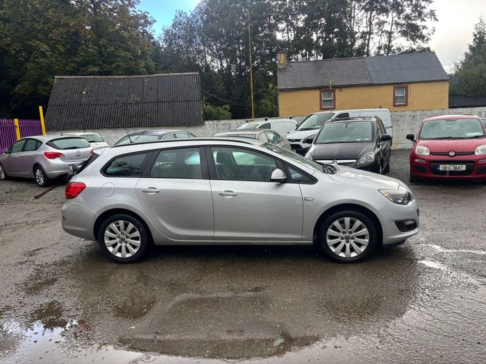 Opel Astra 2014