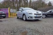 Peugeot 5008 2013
