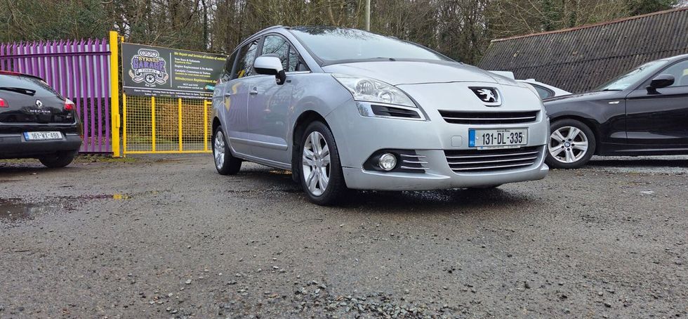 Peugeot 5008 2013