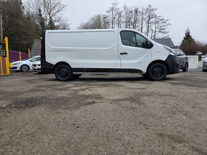 Opel Vivaro 2016
