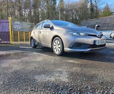 Toyota Auris 2015