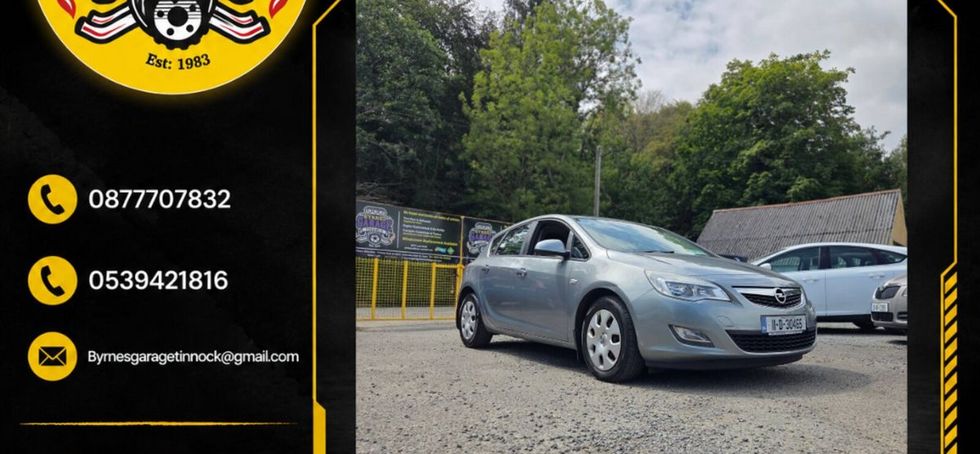 Opel Astra 2011