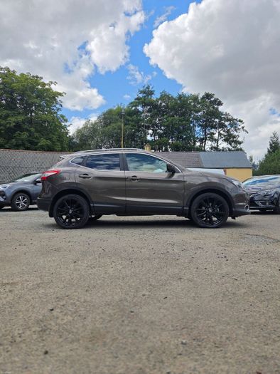 Nissan QASHQAI 2015