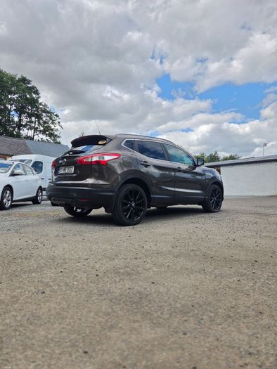 Nissan QASHQAI 2015
